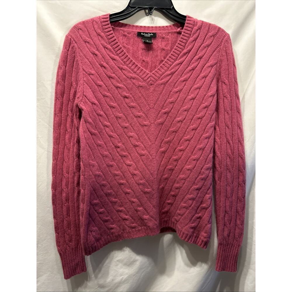 Madison Studio Cashmere Sweater Size Medium Pink V-Neck Cable Knit Preppy Cozy